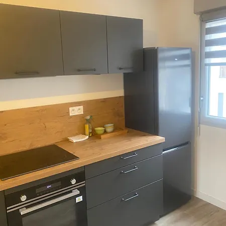 Apartamento T3 Spacieux Avec 2 Places De Parking Gratuites Angers