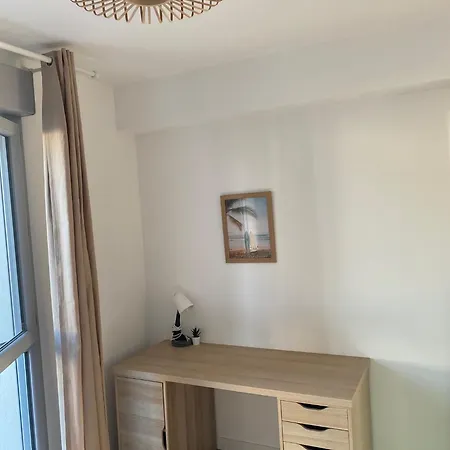 Apartamento T3 Spacieux Avec 2 Places De Parking Gratuites *