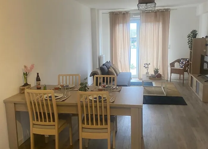 T3 Spacieux Avec 2 Places De Parking Gratuites